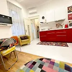 Rainbow Pearl Apartment At St Stephen\' S Basilica
