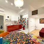 Rainbow Pearl Apartment At St Stephen\' S Basilica