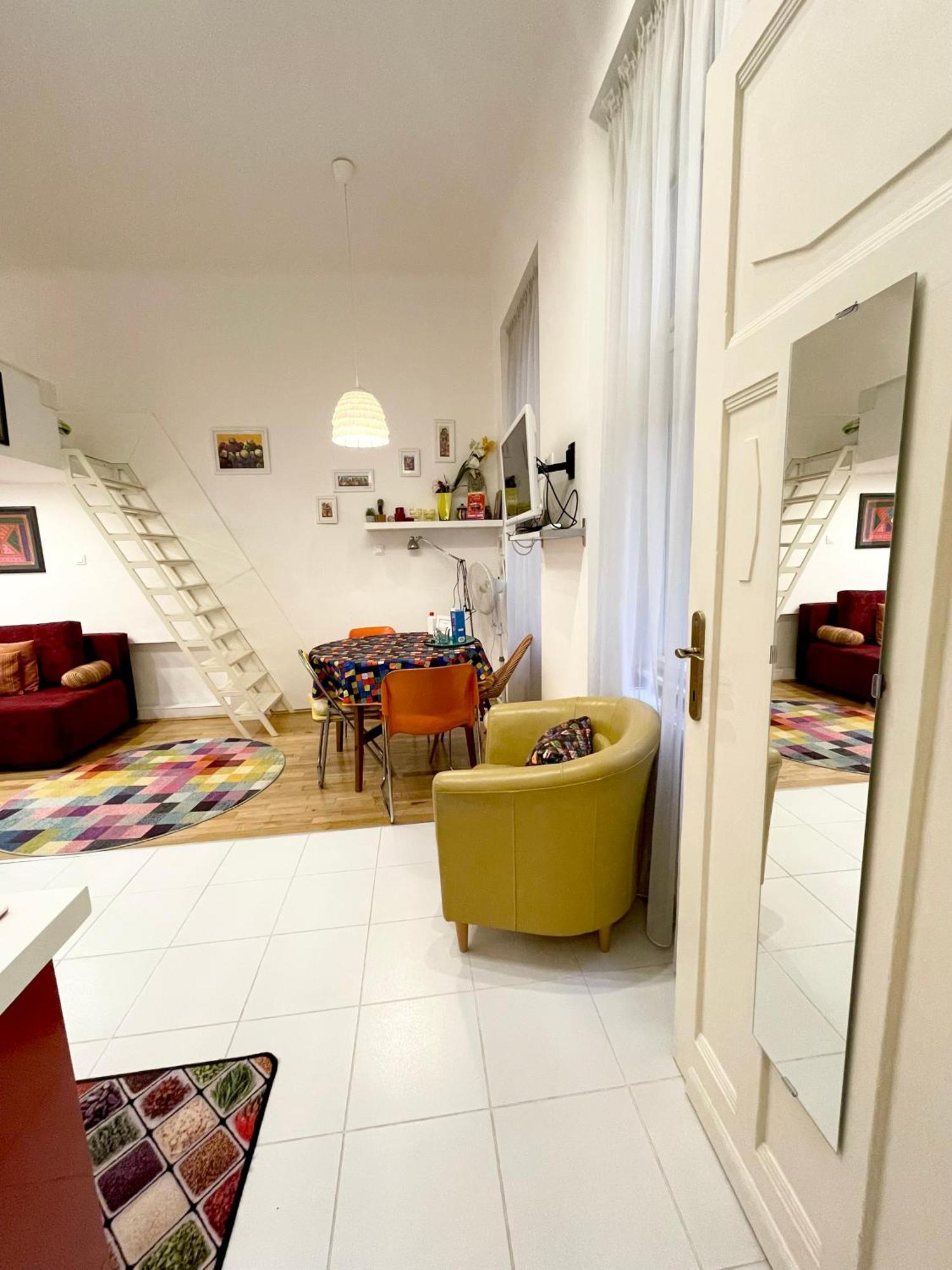 Apartament Rainbow Pearl At St Stephen' S Basilica Budapesta